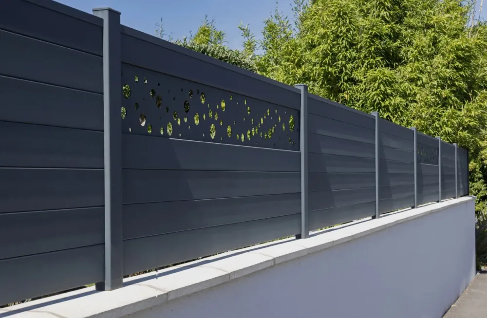 Installations métallique standard ou sur mesure à Méré